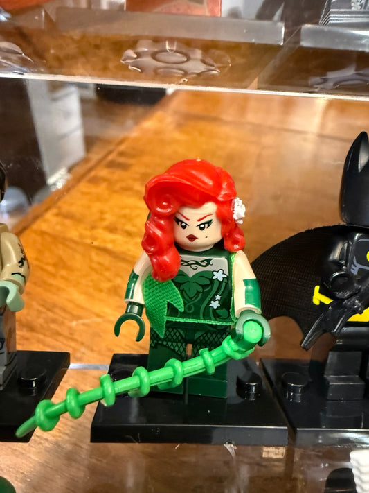 Poison Ivy DC Brick Minifigure